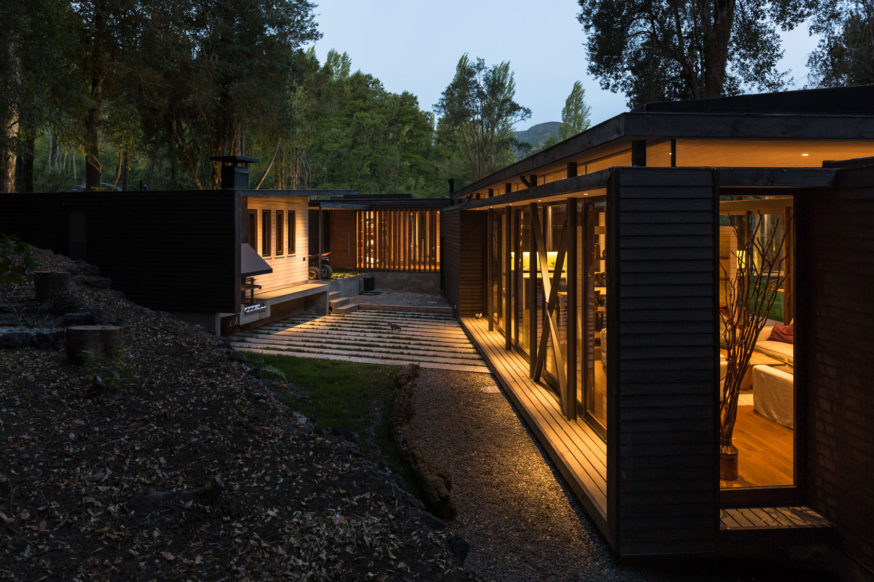 Lombok Architekten - Ruhiges Contemporary Haus im Wald Bild 10