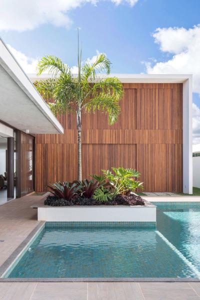 Lombok Architekten - Contemporary Haus mit Swimmingpool Bild 2